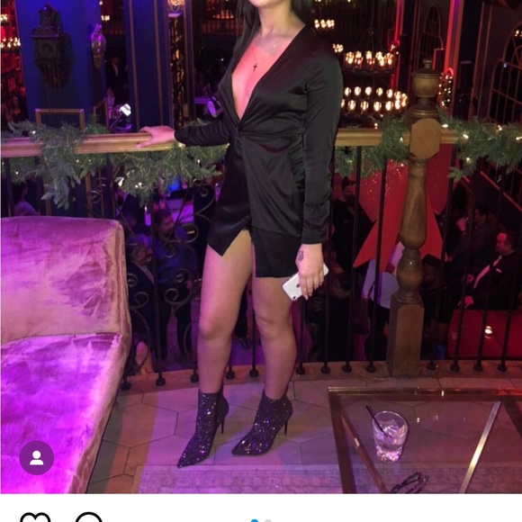 2/20$ Fashionnova black satin dress xs - Picture 3 of 5